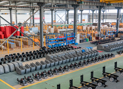 揚子X2手推式洗地機在勝達(dá)包裝投入使用